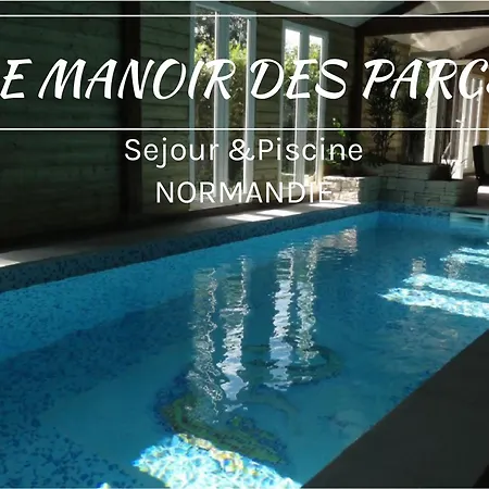 Le Manoir Des Parcs, Piscine Chauffee Дом отдыха *