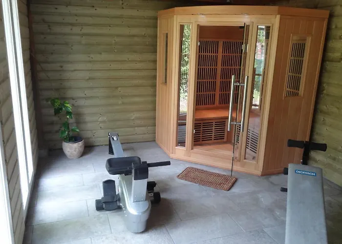 Le Manoir Des Parcs, Piscine Chauffee Prázdninový dům *